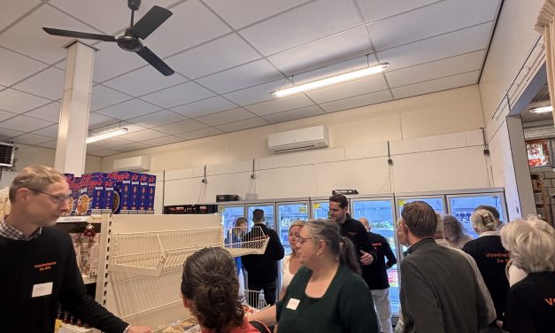 Voedselbank De Bilt viert 15-jarig bestaan tijdens de eerste open dag na drie jaar afwezigheid