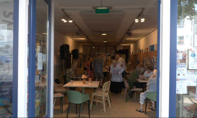 De retro muziekmiddag in De Bilt is een groot succes