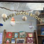 Engelse kinderboeken winkel Paper Moon Books viert haar eerste Sinterklaas