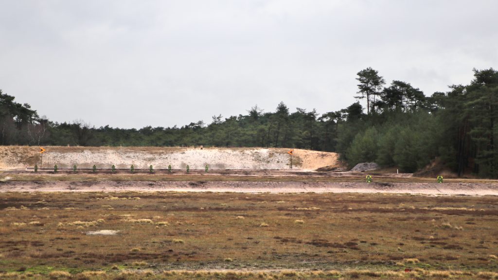 De schietbaan op de legerplaats in Harskamp, het oefenterrein voor de reservisten van het Dienjaar. Beeld Fleur Nuijten
