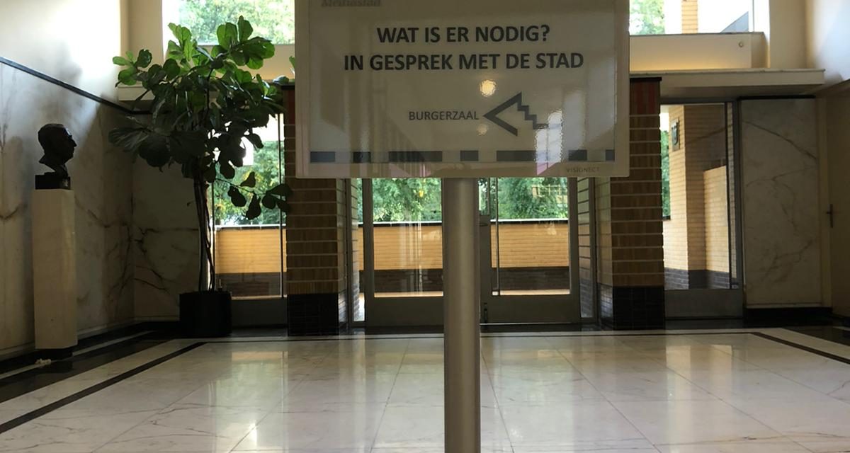 Verdiepend gesprek over asielzoekerscentrum in Hilversum