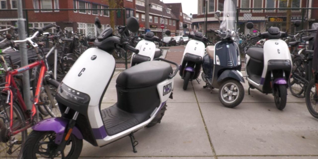 Hoe pakken de gemeente Hilversum en deelscooter-bedrijven de overlast van deelscooters aan?