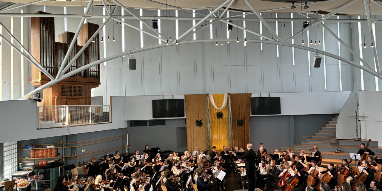 Goois jeugdorkest viert haar negende lustrum samen met 600 jaar Hilversum