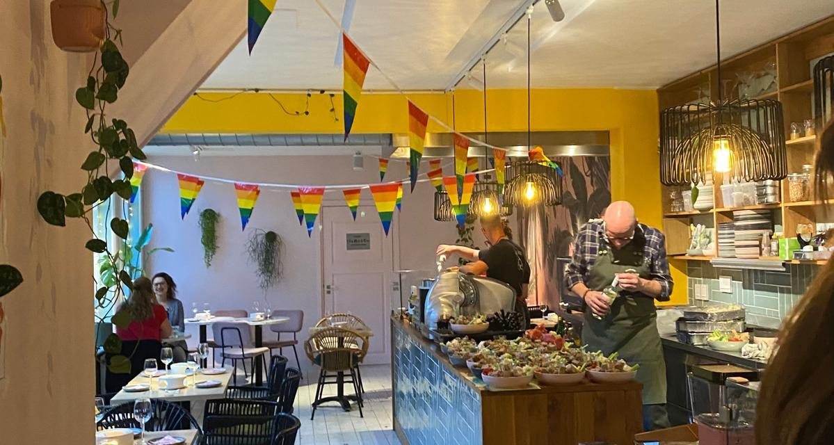 Pride kaasfondue bij café ‘Your Coffee’