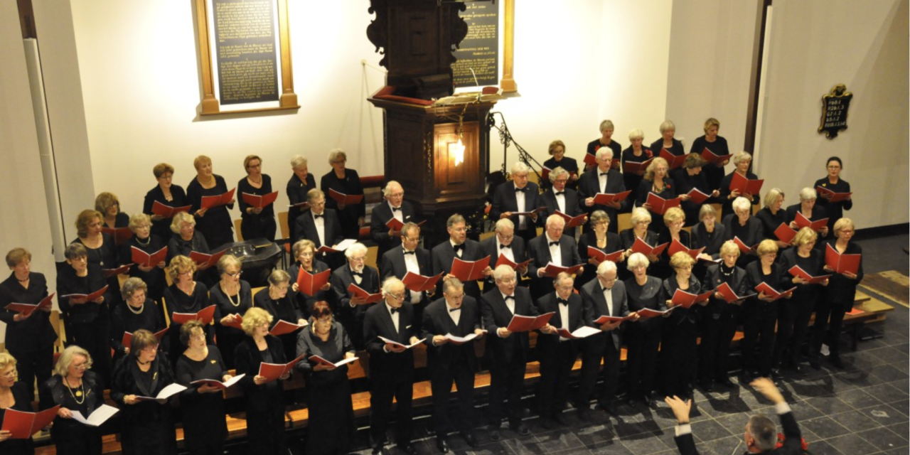 Toonkunstkoor Hilversum zingt Christmas Carols in de Grote Kerk