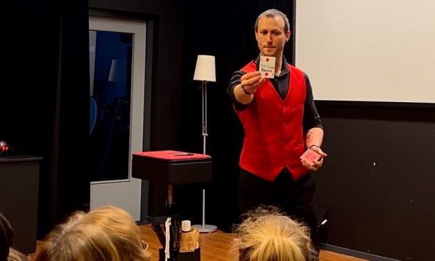 Mojo Magic in bibliotheek Hilversum: magie blijft betoveren