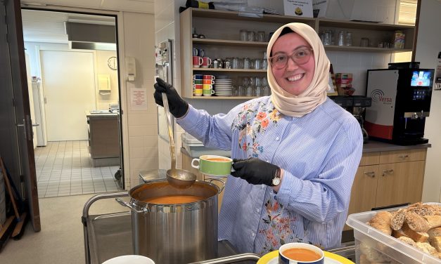 De kracht van de buurt soepdag volgens Emine Ağa