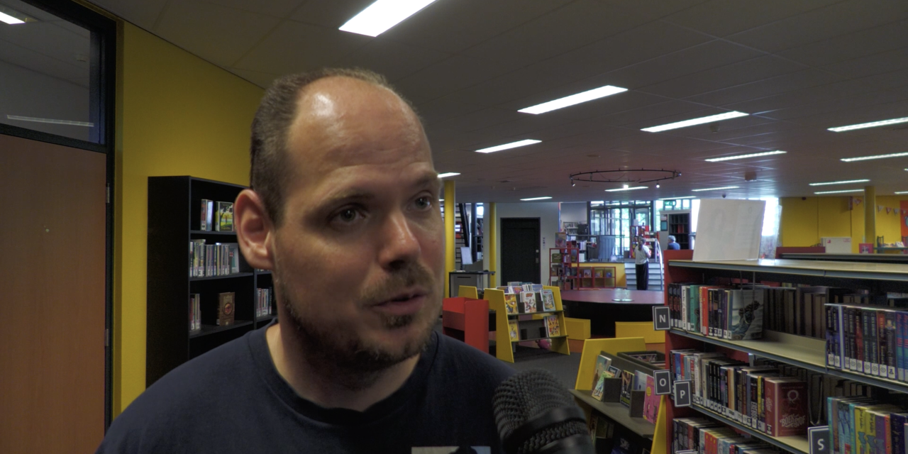Werken in bibliotheek Hilversum: ‘Ik ben niet alleen met boeken bezig’