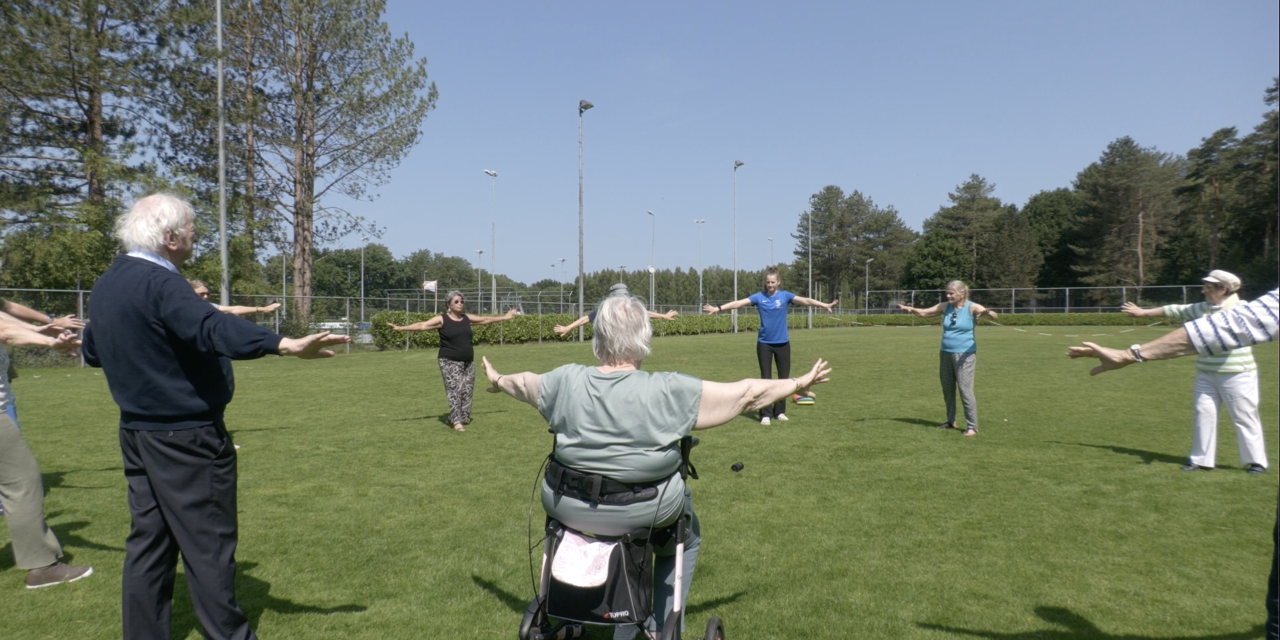 Sportles voor ouderen, bewegen is belangrijk