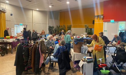 Rommelmarkt in wijkcentrum Hilversum keert eindelijk terug