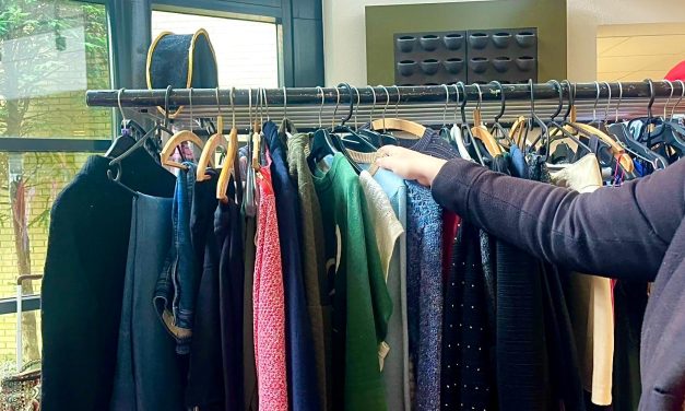 Kleding met een verhaal: Elise vertelt over haar weggeefwinkel