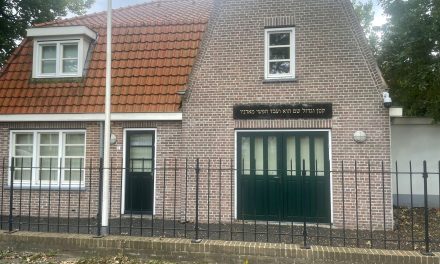 Struikelstenen geplaatst in Hilversum