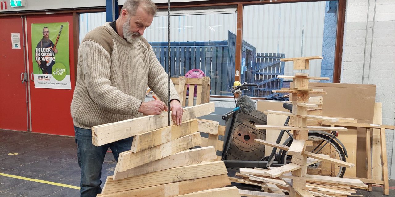 Een nieuw initiatief van Opwaarts: kerstcadeaus op een duurzame manier inpakken