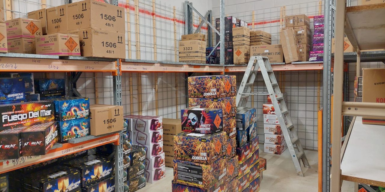 Webshop van Gooise vuurwerkwinkel eerder geopend door veel aanvraag