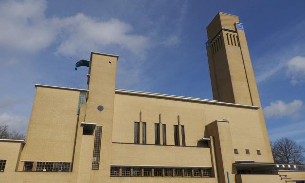 Actief in de Politiek in een Gemeente die Niet Stemt: Sara Steenkamp over Lokale Betrokkenheid in Hilversum