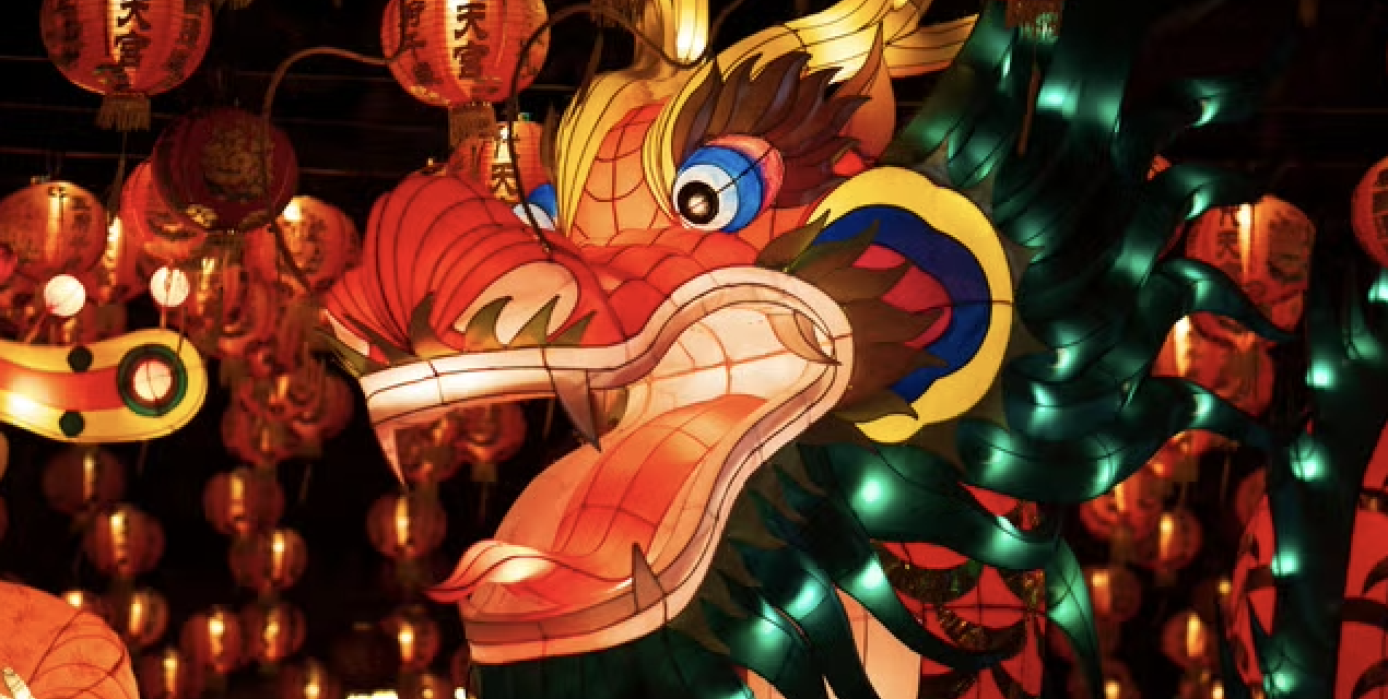 Hilversumse gemeenschap viert begin van het Jaar van het Paard