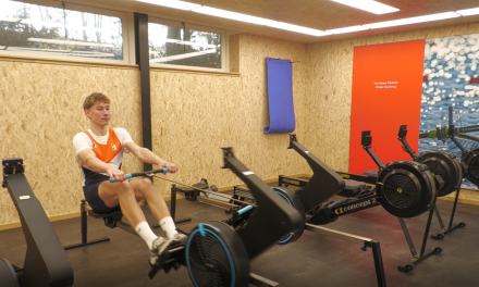Roeitalent Myrddin van Vliet traint voor goud