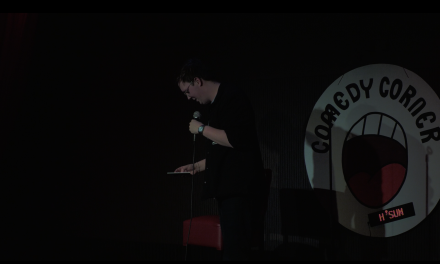 Comedy Try-Out show in Hilversum geslaagd: ‘Er is geen beter gevoel dan publiek laten lachen’