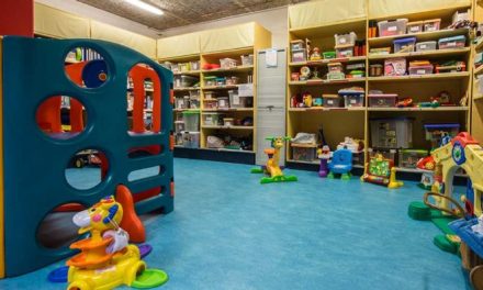 Speelotheek ziet groei door dure speelgoedprijzen en aandacht voor duurzaamheid