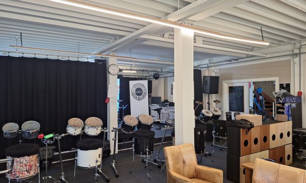 Het verhaal achter 10 jaar drumschool Jeroen Molenaar