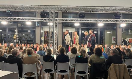 Deelnemers en bezoekers van de Fashion Night in Houten vinden de duurzaamheid van kleding belangrijk