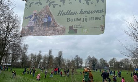 Houten’s Huttenbouwevenement: Natuurlijk Plezier Verbindt Gemeenschappen