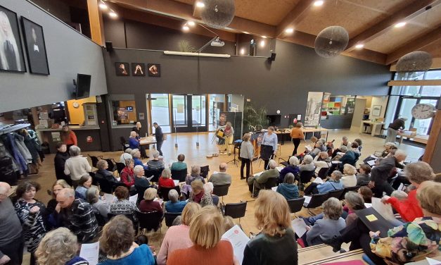 Vrouwenkoor Achemilla heeft een sing along in cultuurhuis Schoneveld