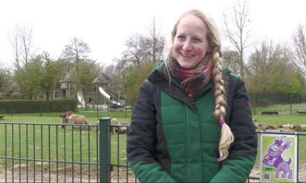 Zorgboerderij ZOMO introduceert gebarentaalbordjes bij de dieren verblijven