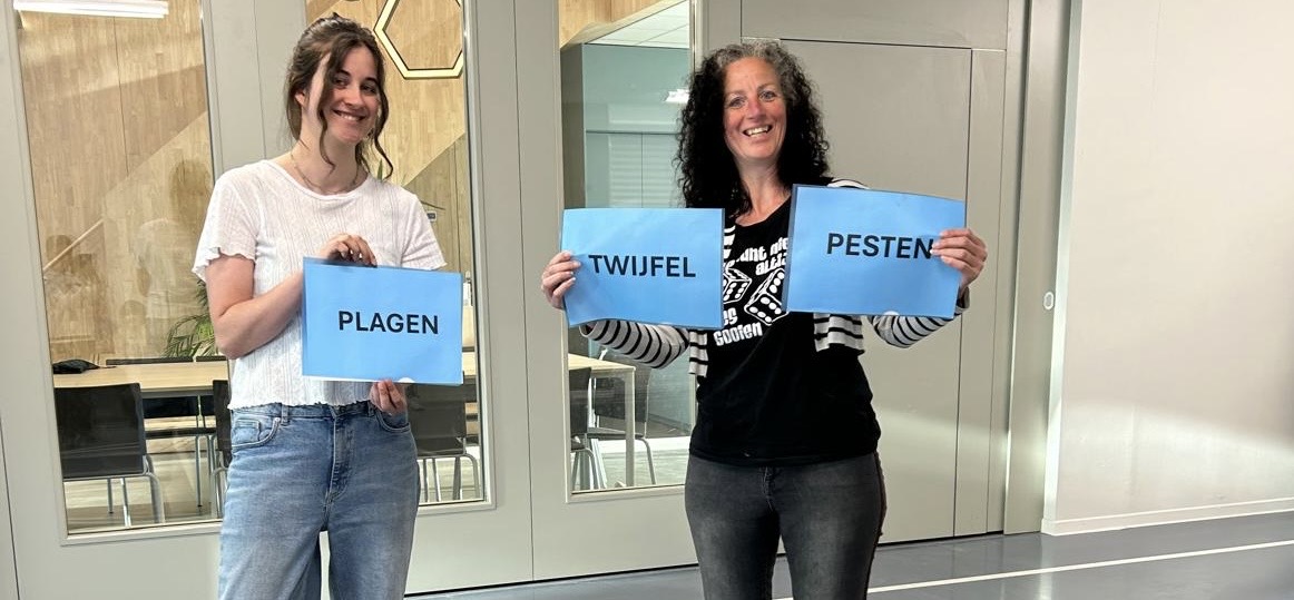 Esther van der Tak (43): ‘Jaren later benaderde zo’n pestkop mij op Hyves’