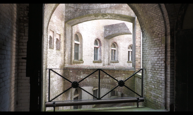 Herdenken in Fort Honswijk: 80 jaar vrijheid in beeld