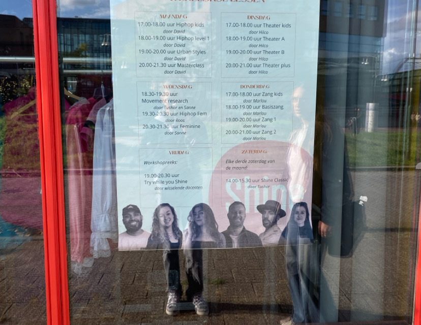 Dansdocente Roos brengt nieuwe dansstijl ‘hiphop-femme’ naar Houten