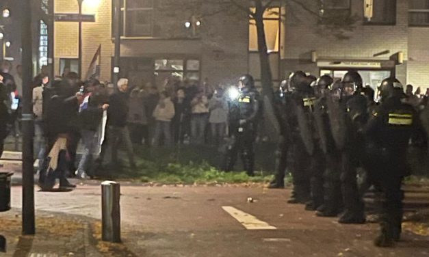 Pro azc demonstratie in HOUTEN krijgt onverwacht bezoek van tegenpartij