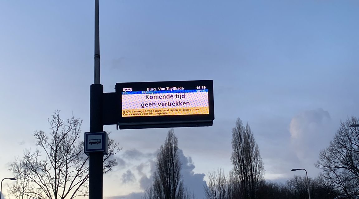 Koud én lopend: als de bus niet rijdt, gaat Utrecht te voet