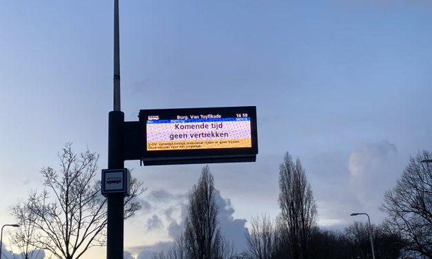 Koud én lopend: als de bus niet rijdt, gaat Utrecht te voet