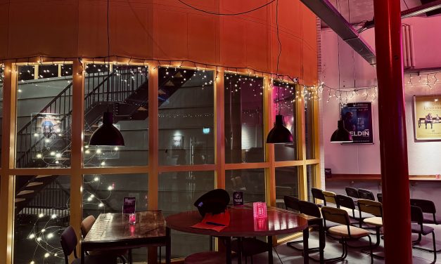 Kerstverhalen tijdens laatste keer storytelling Houten