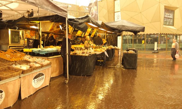 Houten – Markthandelaren van Houten merken géén daling in markthandelaren ondanks landelijke daling