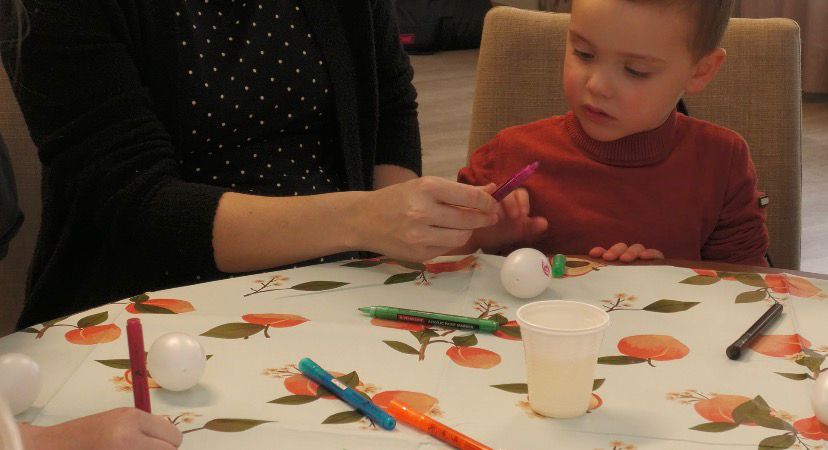 Tull en ’t Waal kleurt geel: Pasen brengt het dorp samen