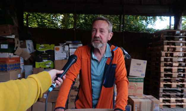 Voorbereidingen boekenmarkt Amnesty Houten in volle gang