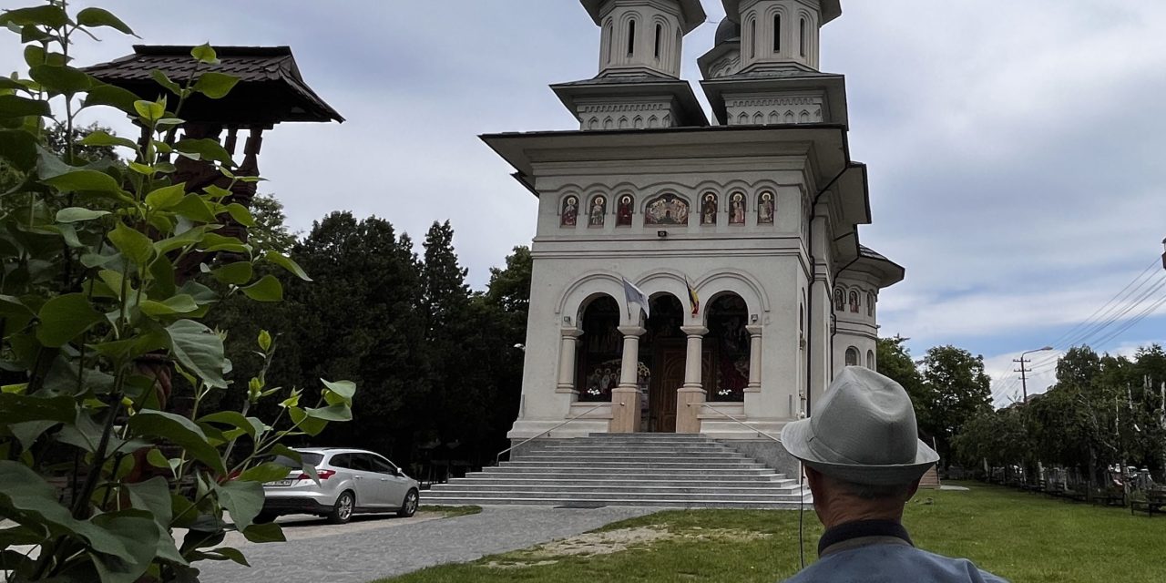 Romania’s youth is losing faith