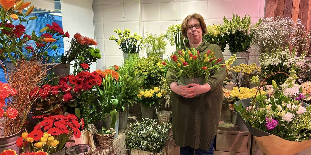 A Nation in Bloom: What cheap flowers reveal about Dutch life