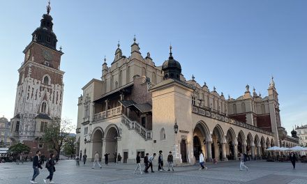 The square that never stopped trading 