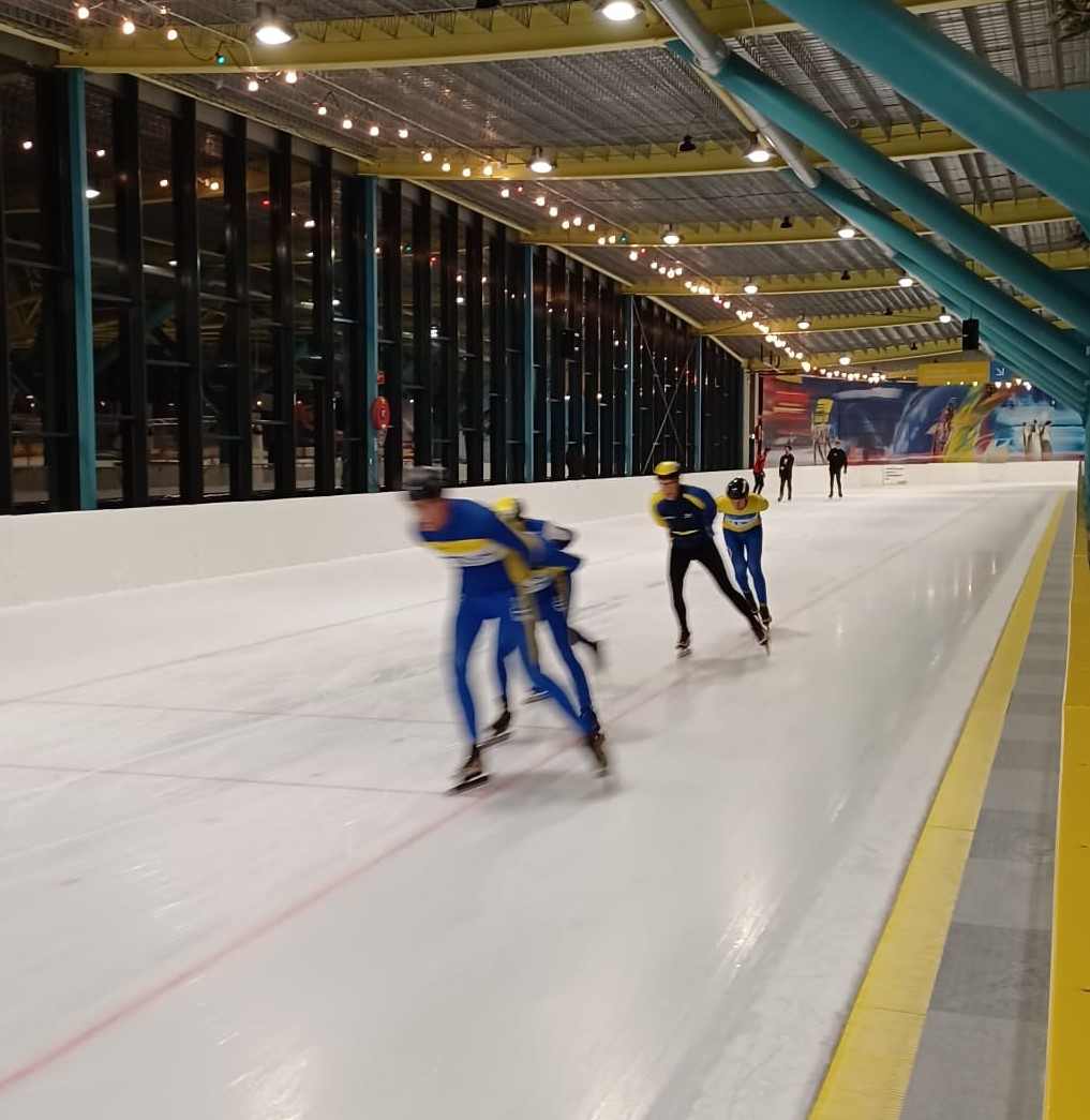 Schaatsers in het Triavium in Nijmegen Foto: Jan-Willem Bello