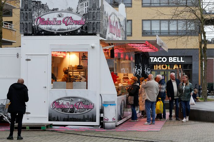 Oliebollenkraam niet langer dan één dag dicht geweest na hoofddoekrel