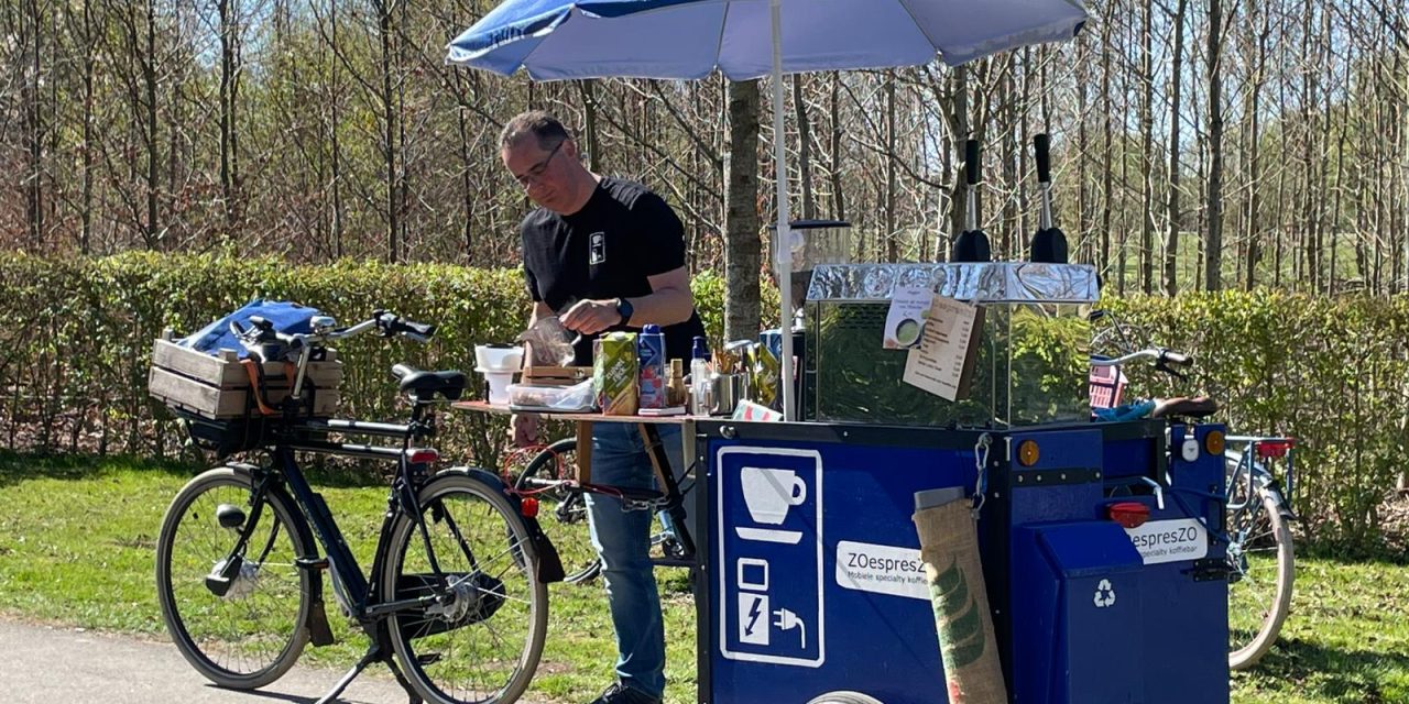 Emiel tilde zijn liefde voor de koffiebar naar een koffiekar