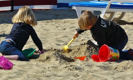 Pedagogisch medewerkers worden in het zonnetje gezet bij BSO Op de Planken