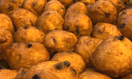 Oliebollenbakker Stephan Rouleaux staat paraat voor de komende zes maanden