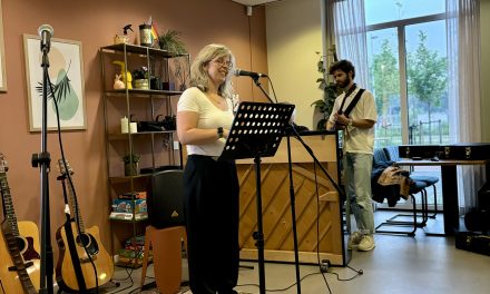 Vocal Arts Academy lanceert popquiz in buurtcentrum Hoge Weide