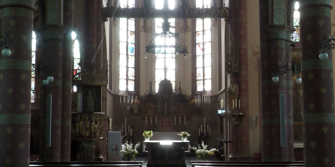 “Kom gewoon naar en kerk en luister is naar wat er echt te vertellen is aan mooie verhalen”