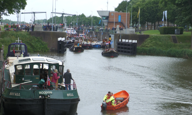 Reddingsbrigade Nieuwegein ondersteunt Sleepbootdagen Vianen