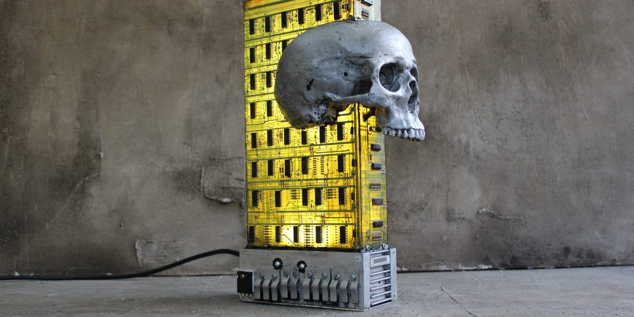 Kunst uit afval e-waste krijgt een tweede leven